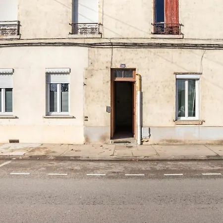 Cozy With Free Parking On Site Appartement *