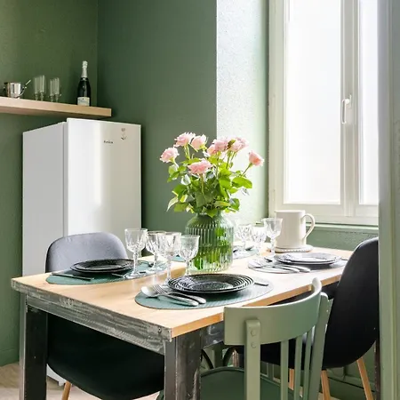 Cozy With Free Parking On Site * Roanne