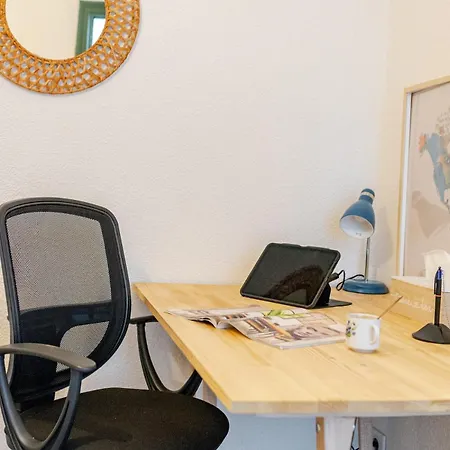 Appartement Cozy With Free Parking On Site